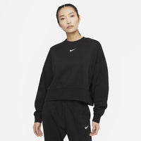 Nike Sports Wear Collection Essential (DJ7666-010)