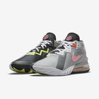 Nike Leborn 18 Low 'Bugs x Marvin' (CV7562-005)