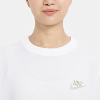 Nike Sports Wear Essential (DM6856-100)