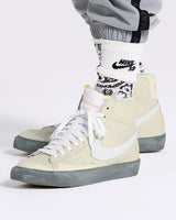 Nike Blazer Mid '77 SE (DV0797-100)