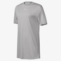 Nike Sports Wear Essential (CJ2243-236)